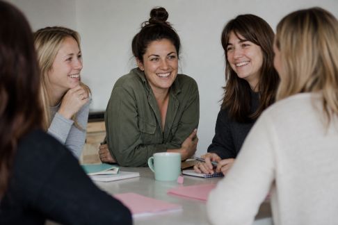 Conseils témoins : comment organiser un EVJF sans stress pour la mariée