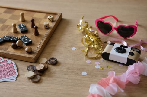 Comparatif : jeux traditionnels contre activités modernes pour EVJF