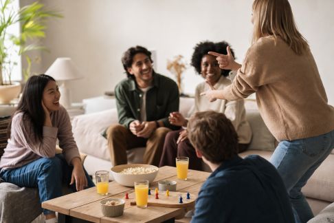 Idées d'activités à la maison : conseils pour une fête réussie sans sortir